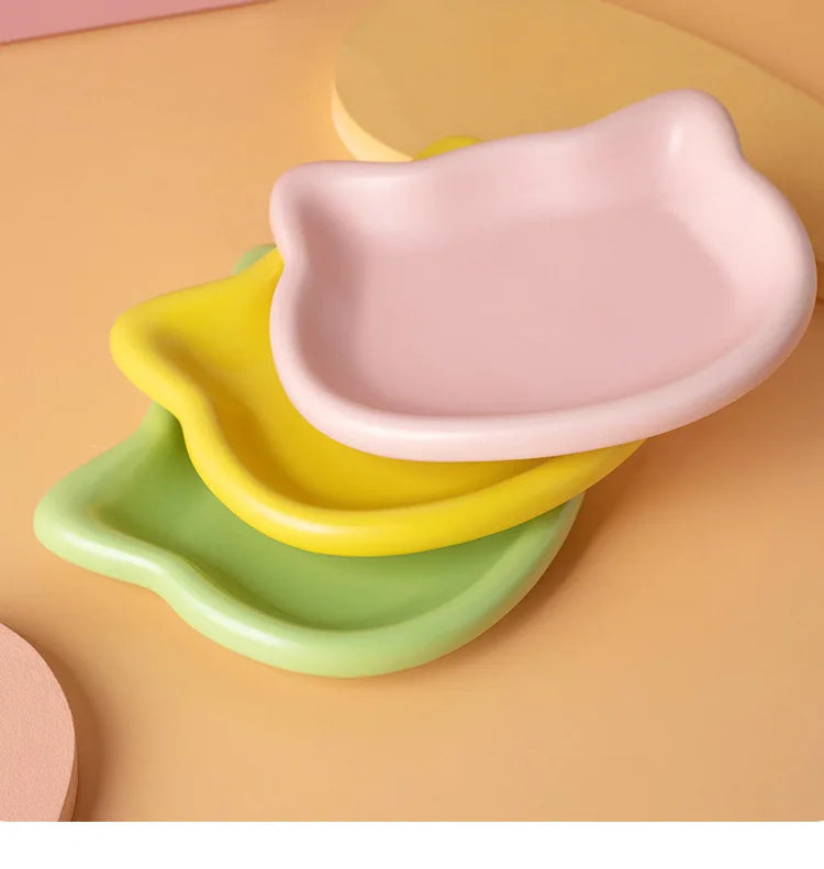Ergonomic Dwarf Cat Food Plate Low-Profile Dish for Flat-Faced Cats (Yellow)