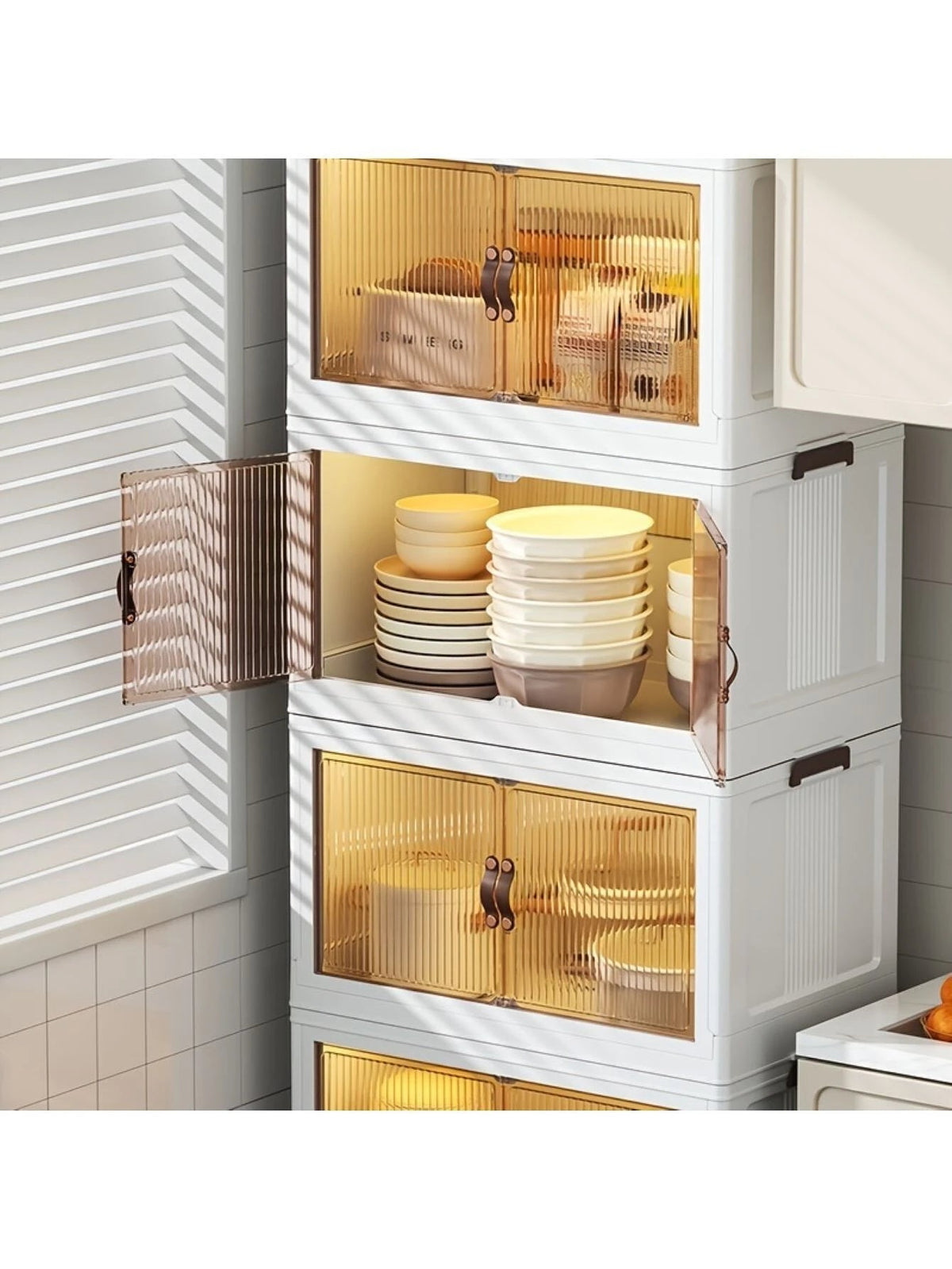 Portable Medium Transparent Storage Bin for Easy Access