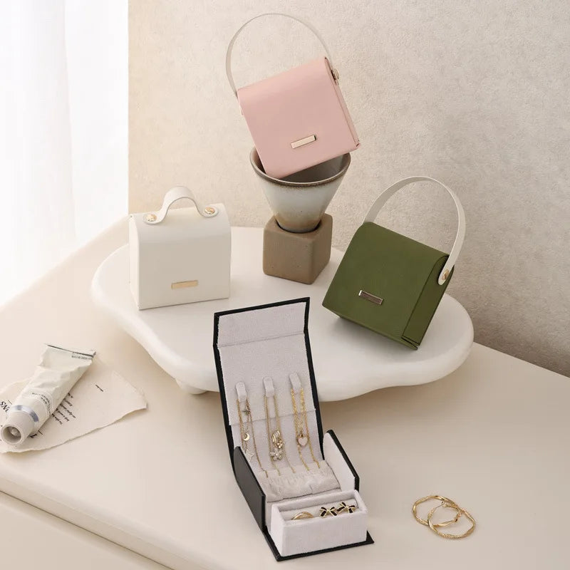 Portable Travel Jewelry Box Mini Storage Case (Green)