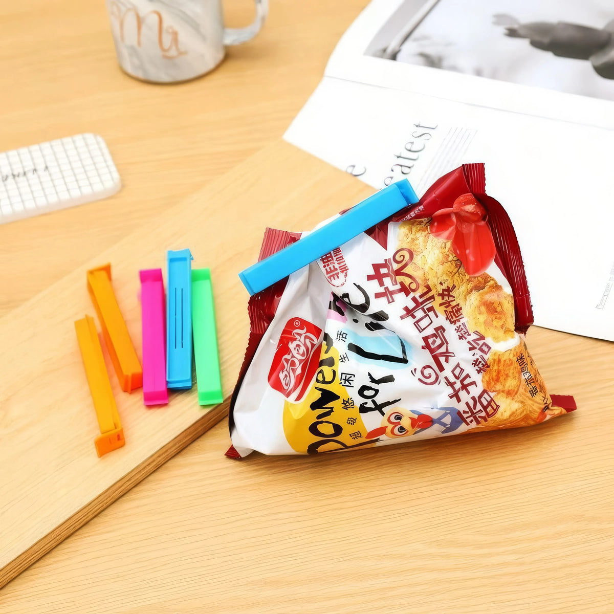 Mixed Color Plastic Clips Moisture-proof Bag Sealing Clips (10 Pieces)