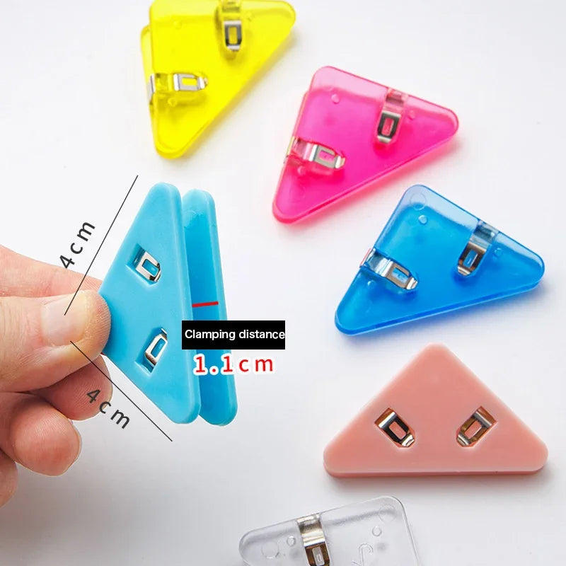 Triangle Paper Clips 10PCS Office Desk Organizer (Multicolor)