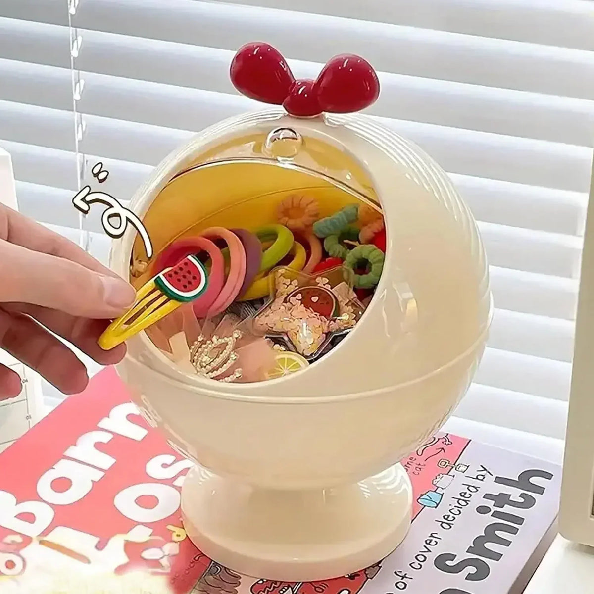 Dustproof Organizer Box for Hair Ties and Vanity Accessories