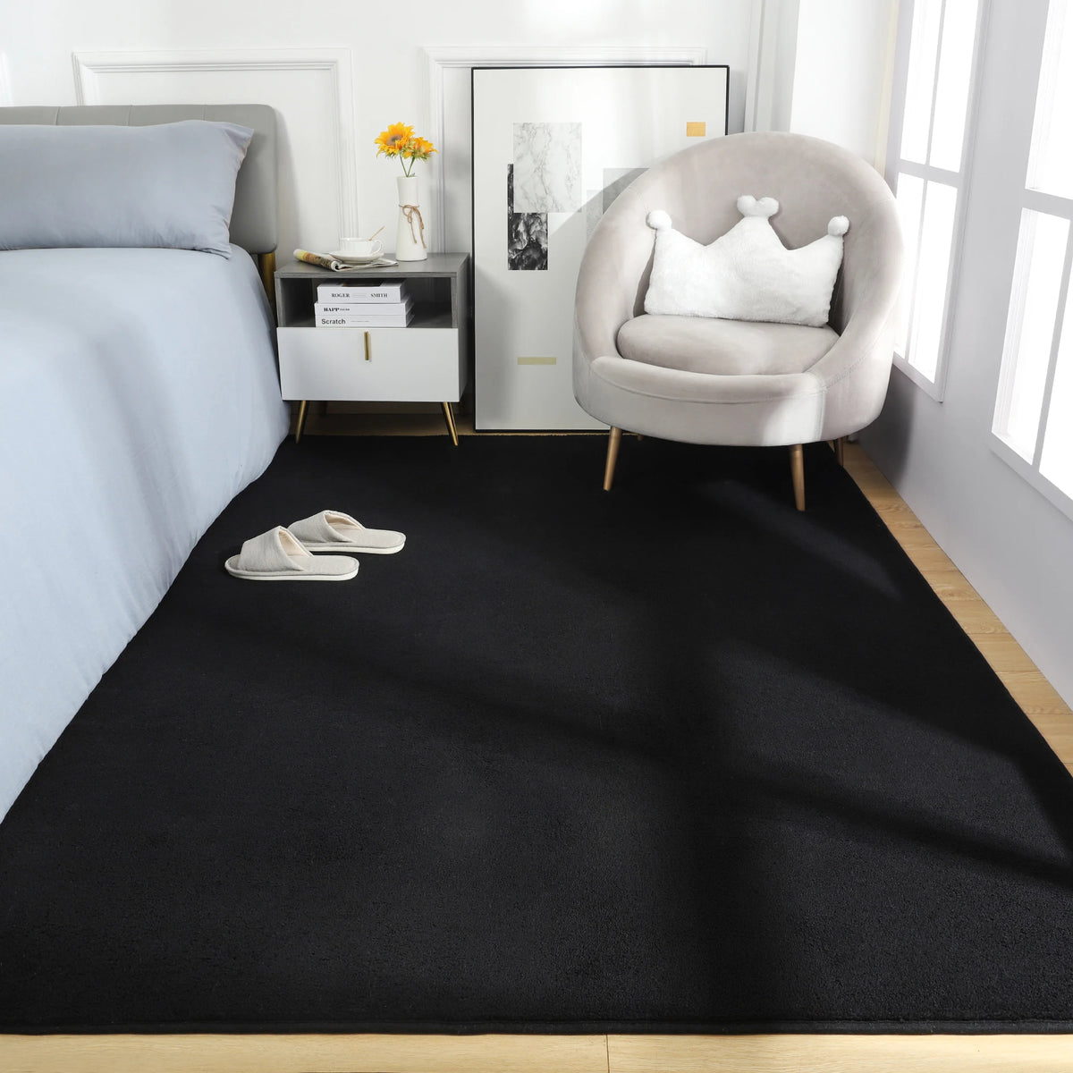 Plush Rug Nonslip Area Carpet Soft for Bedside Room Mat (Black)