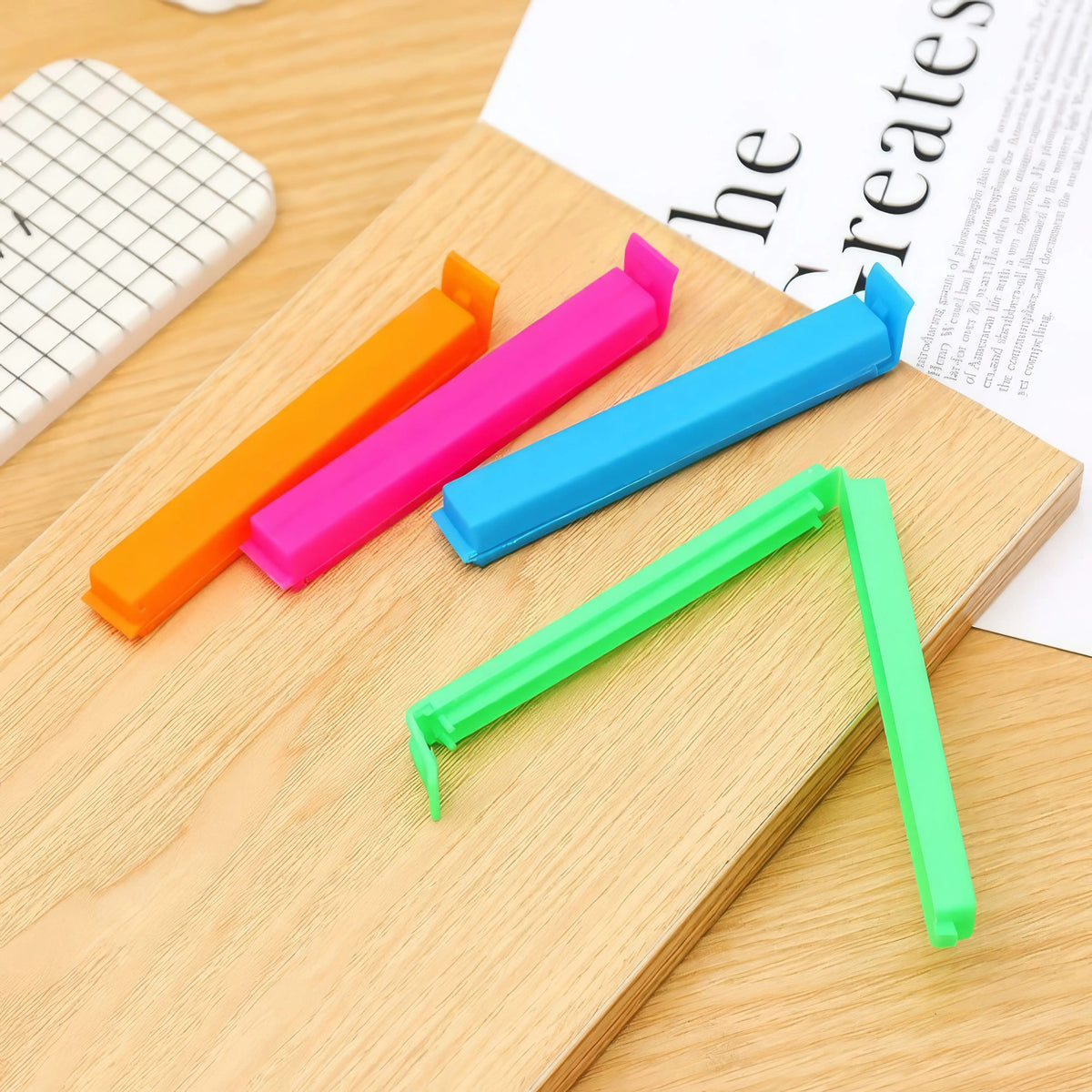 Mixed Color Plastic Clips Moisture-proof Bag Sealing Clips (10 Pieces)