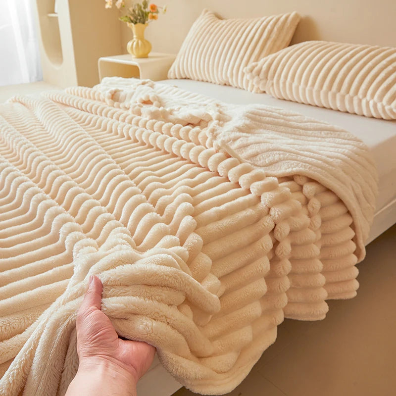 Soft Flannel Throw Blanket for Bedroom &amp; Living Room (Khaki)
