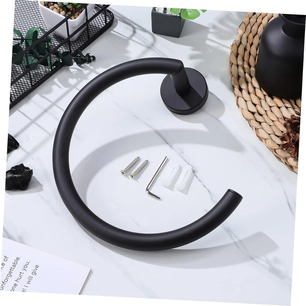 Modern Open Towel Ring Wall Mounted Stainless Steel Hand Towel Holder (Black)