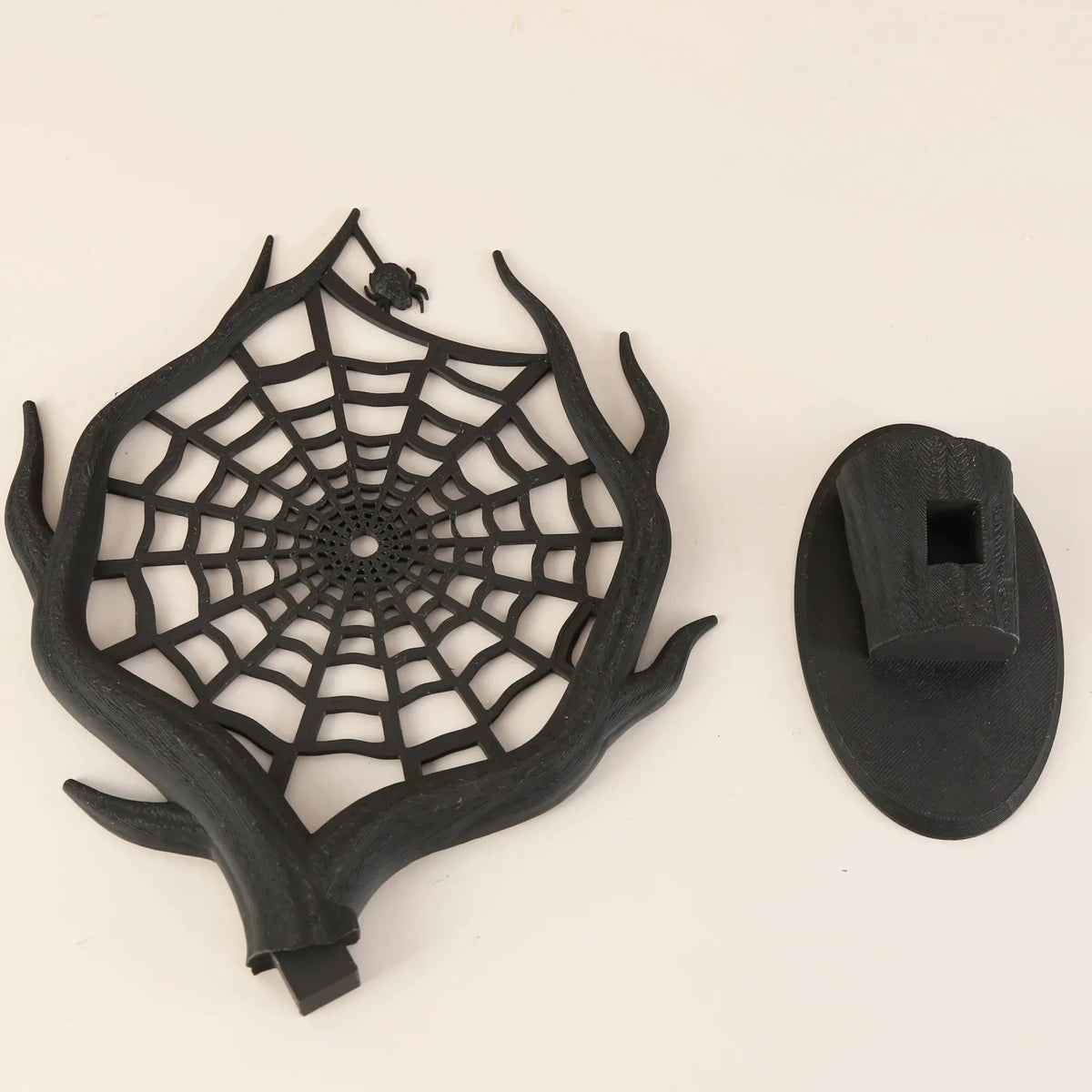 Gothic Spiderweb Jewelry Holder – Black Tree-Shaped Jewelry Display Stand for Halloween