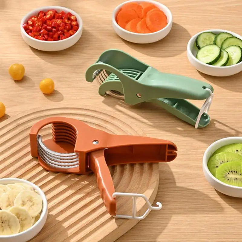 Vegetable Slicer Salad Press Chopper Handheld Kitchen Tool (Green)