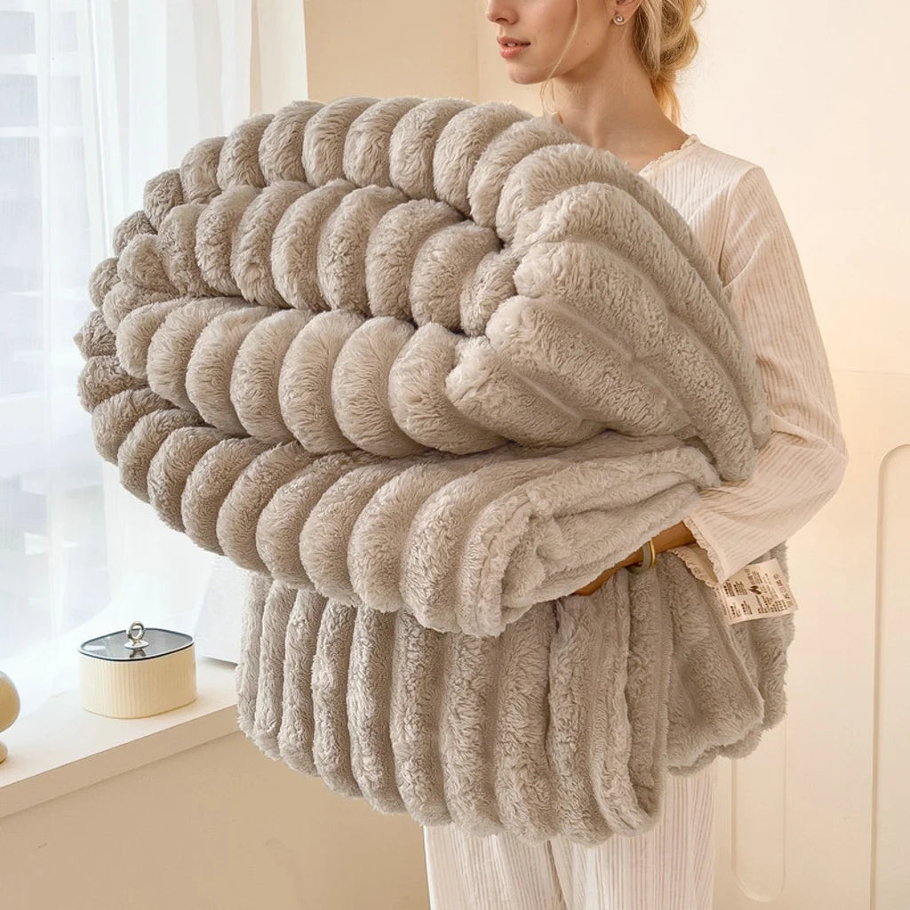 Soft Flannel Throw Blanket for Bedroom &amp; Living Room (Khaki)