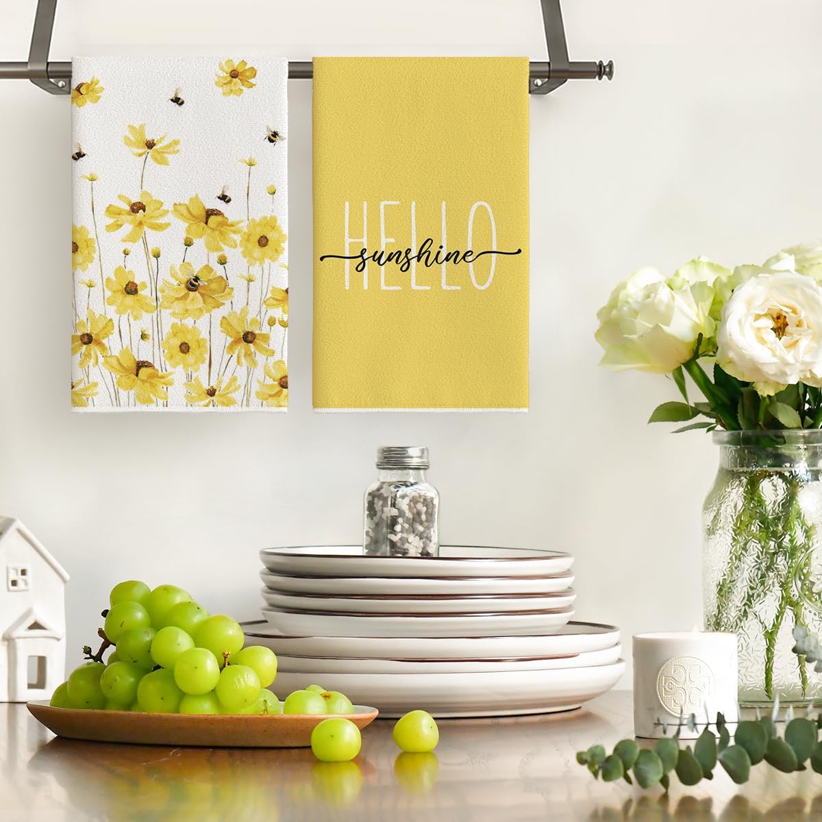 Kitchen Towels Yellow Flowers Bee Hello Sunshine Spring, Set of 2 Hand Towels (18" x 26")