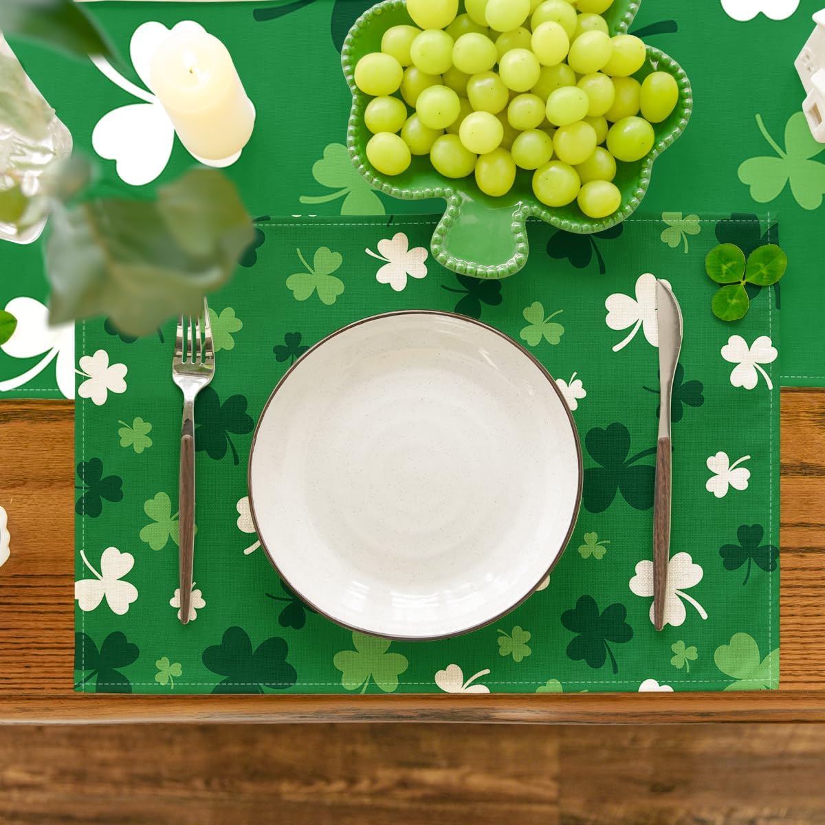 Set of 4 Green Shamrock St. Patrick's Day Placemats (12" x 18")