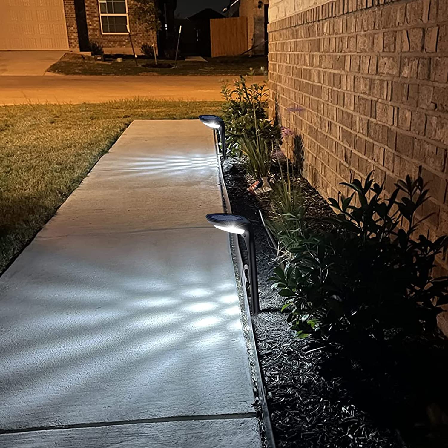 4 Pack Solar Pathway Waterproof Landscape Decor Light for Garden