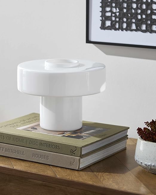 Modern Lauenhagen Table Lamp