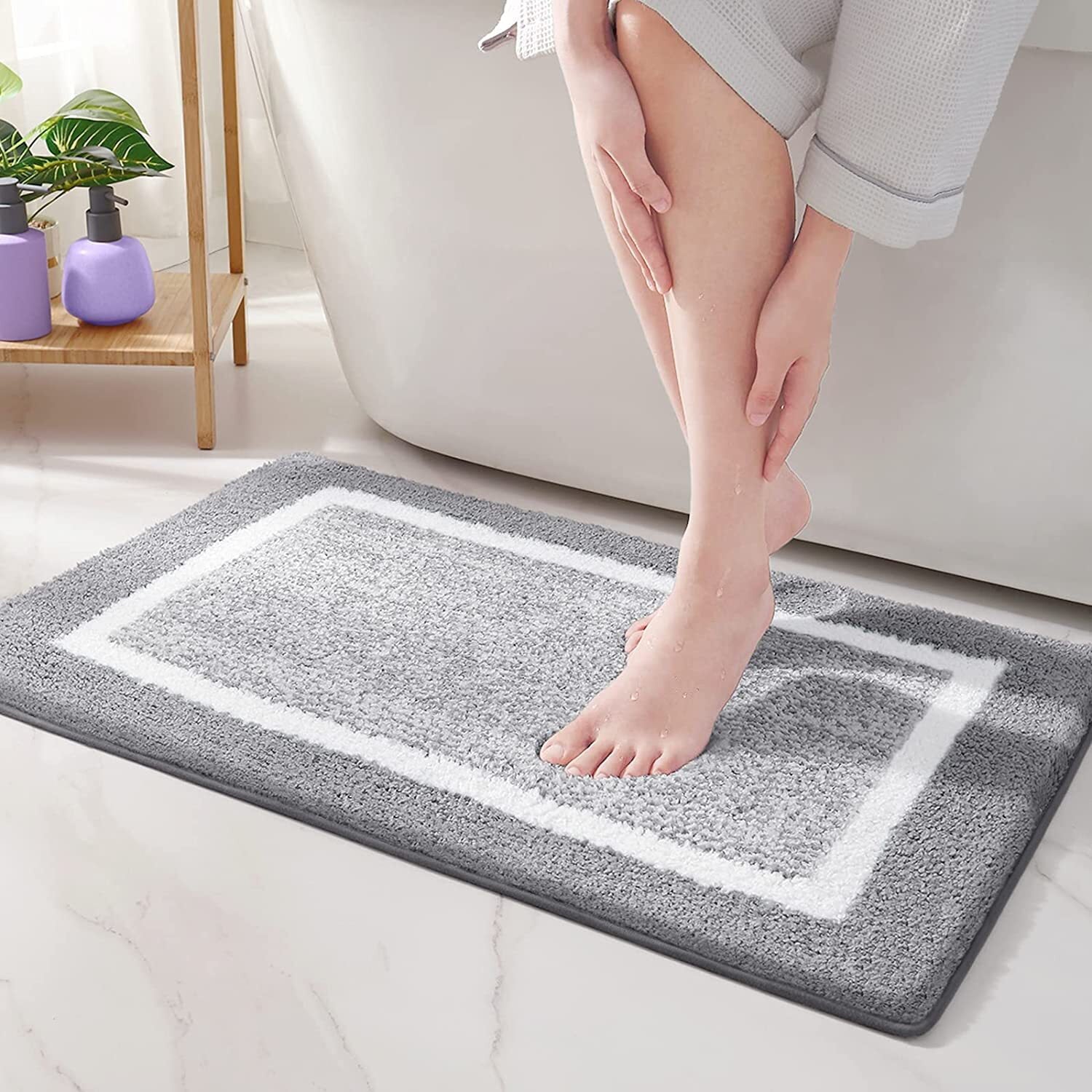 Bathroom Rug Soft Absorbent Bath Rug Machine Washable (15.7"x24",Grey and White)