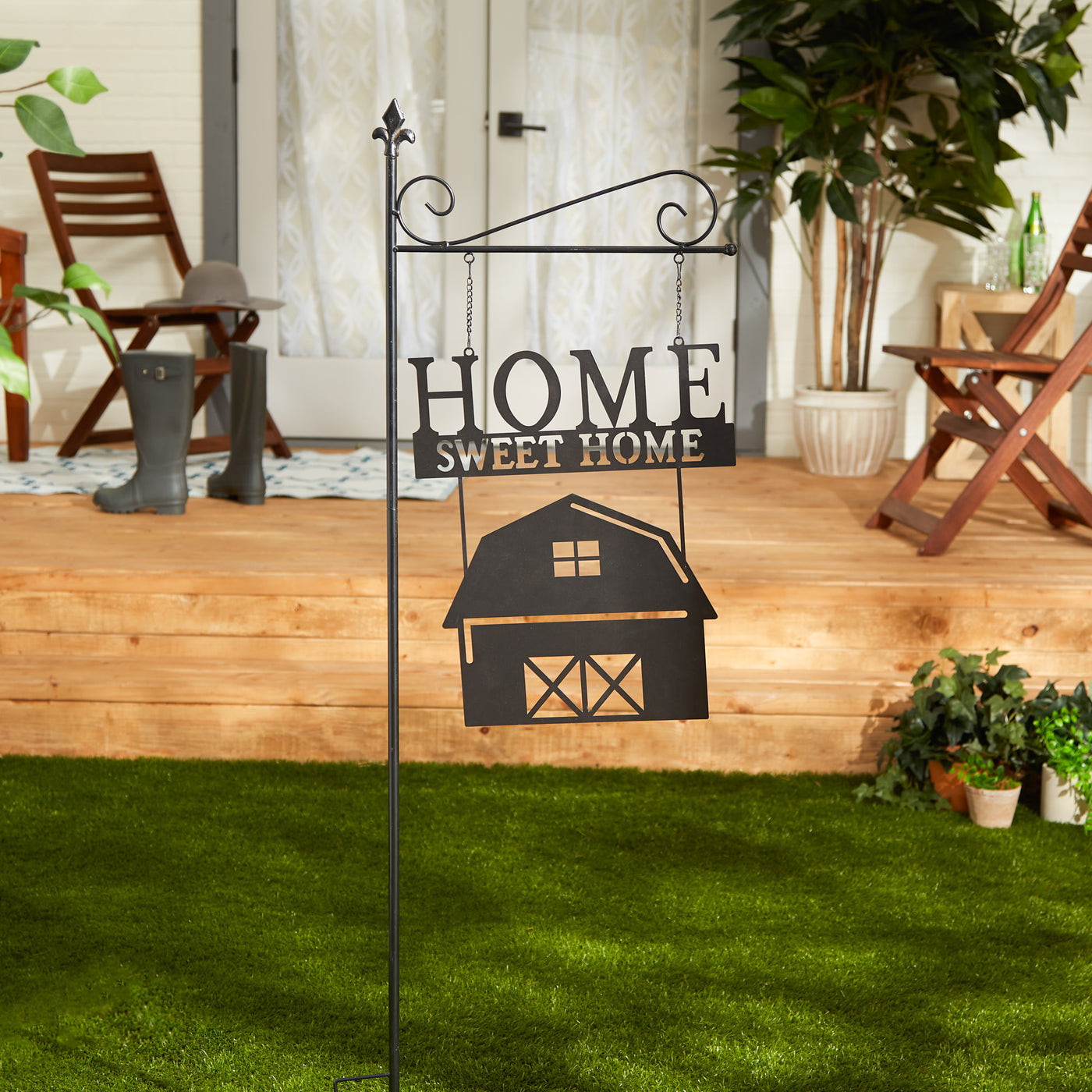 Home Sweet Home Iron Garden Stake with Barn