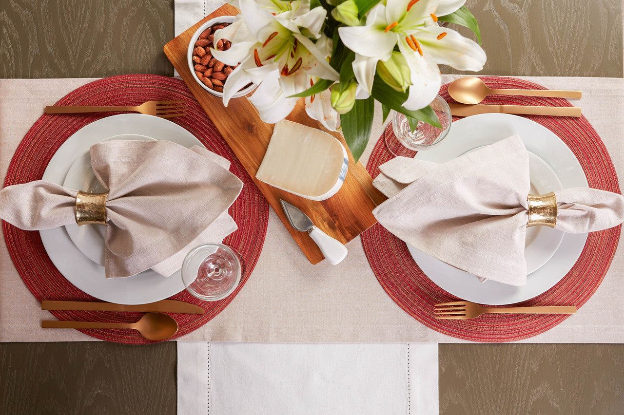 Set of 6 Variegated Red Round Woven Placemats 15" x 15"