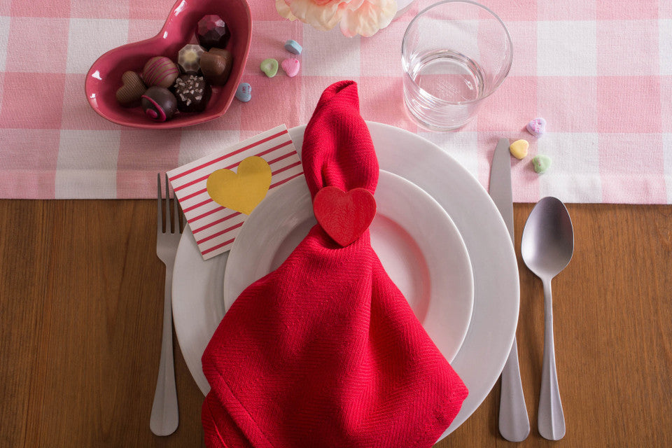 Set of 6 Red Heart Shaped Napkin Rings 2.25&quot;