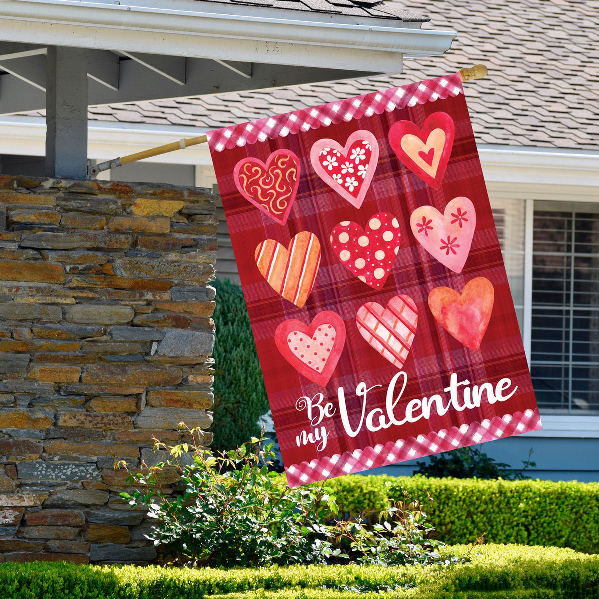 Be My Valentine Plaid and Heart Outdoor House Flag (28&quot; x 40&quot;)