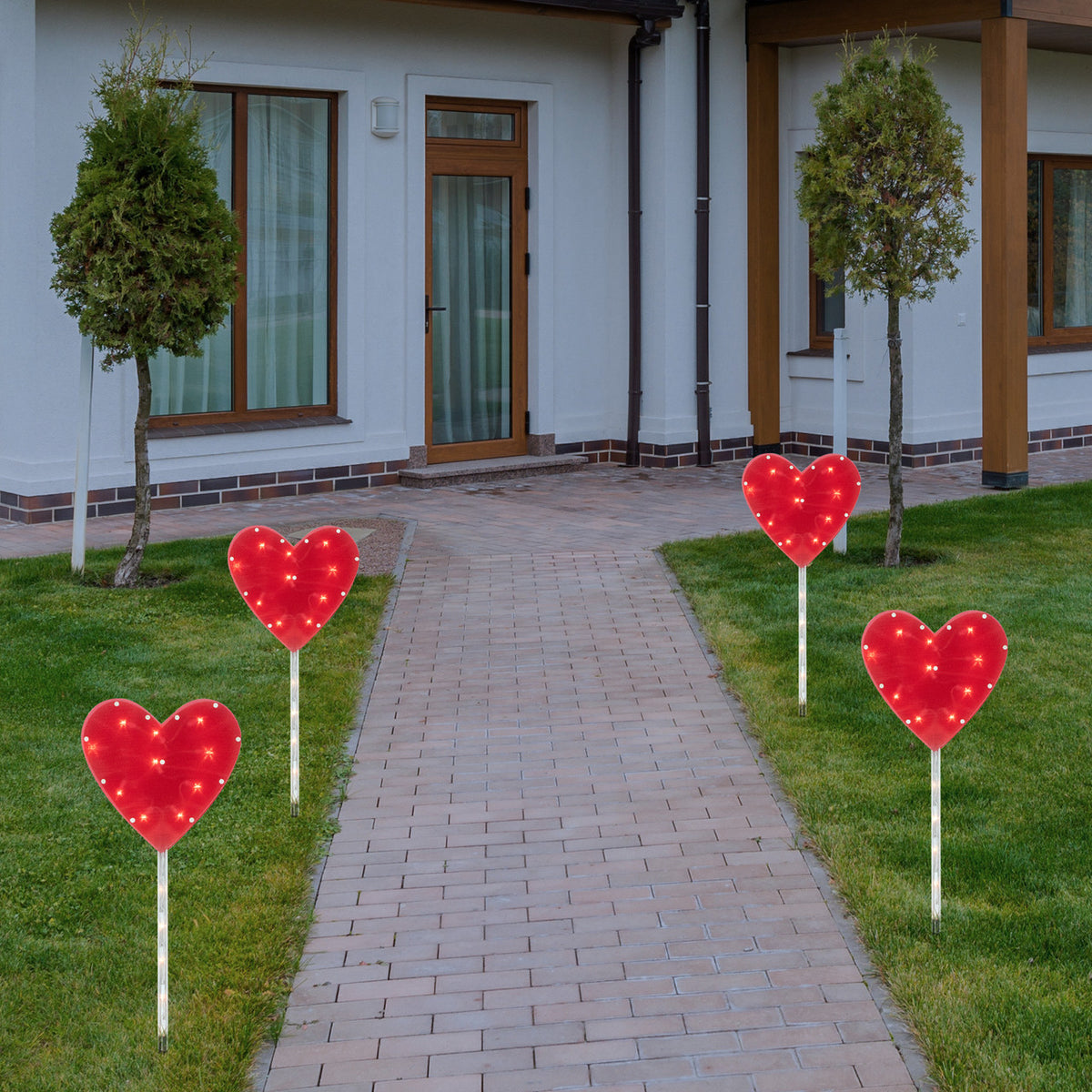 Red Heart 4 Pieces Valentine&#39;s Day Pathway Marker Lawn Stakes, Clear Lights