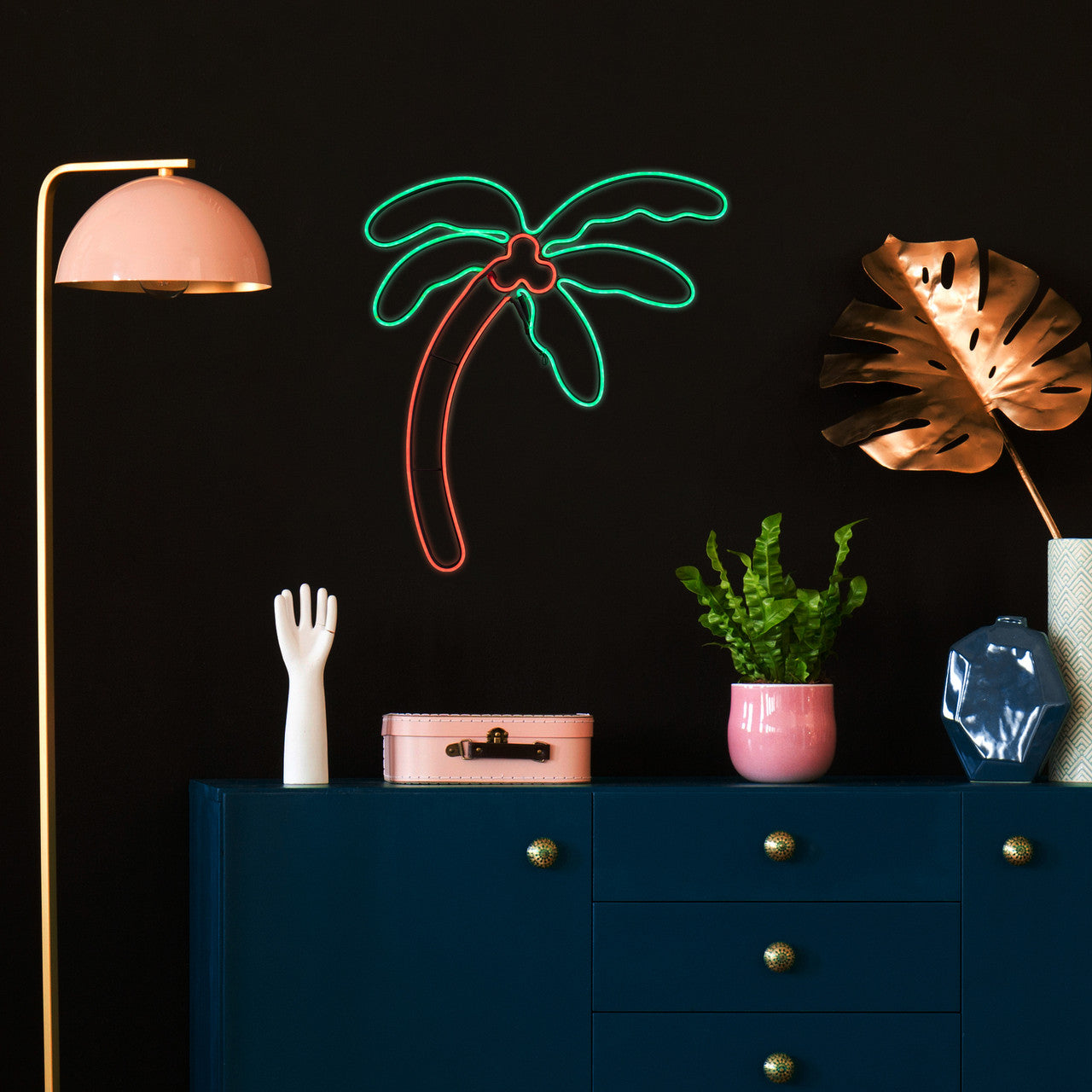 LED Neon Style Palm Tree 24.5" Wall Decoration