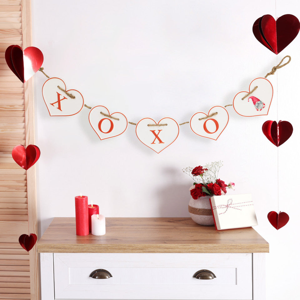 XOXO Hearts Metal Banner 32&quot; for Valentine&#39;s Day Decor (White and Red)