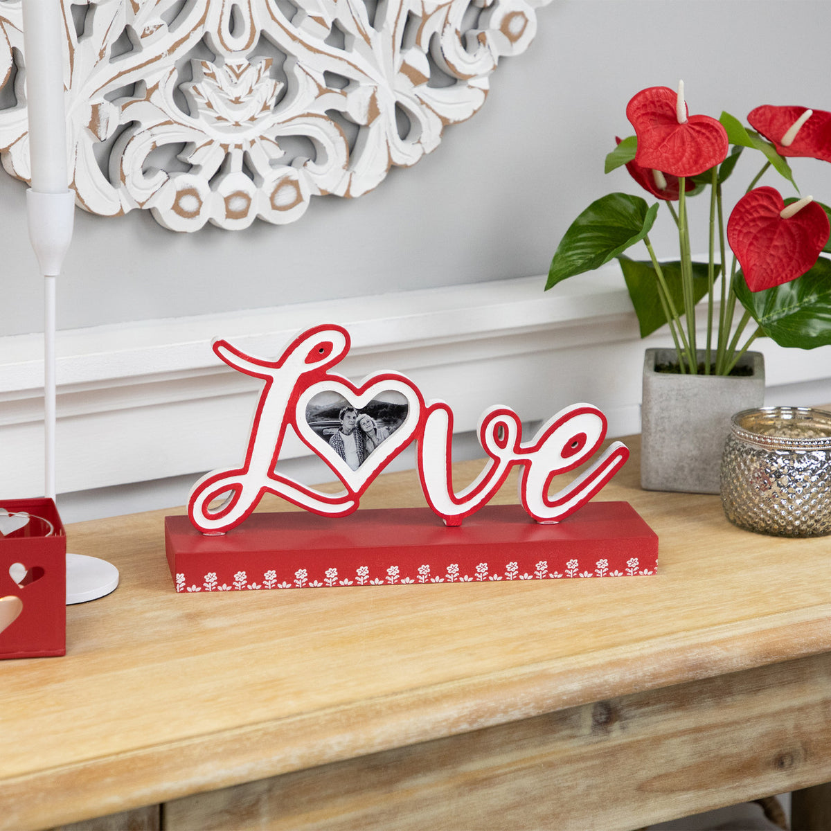 Heart and Floral Love Photo Frame for Valentine&#39;s Day