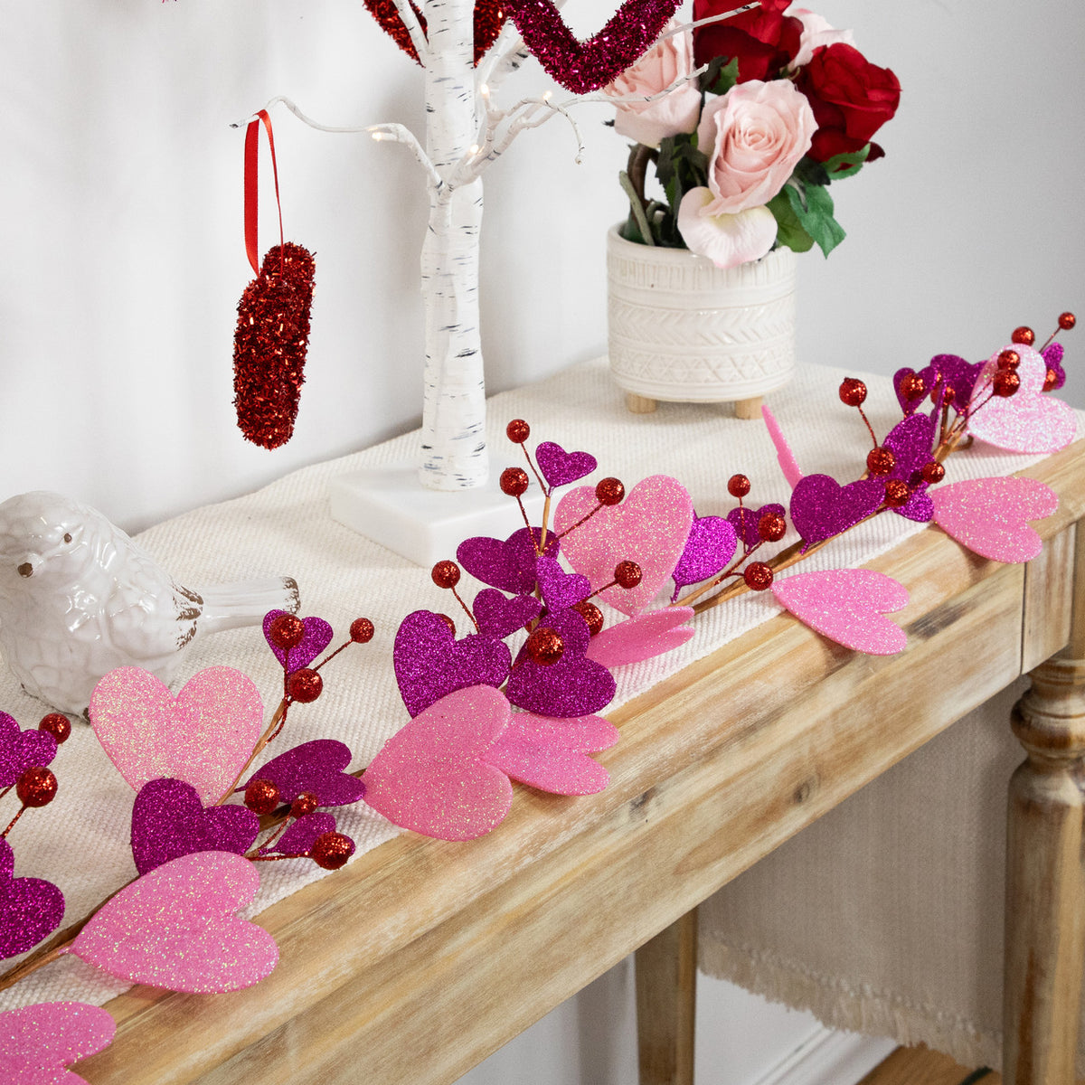 Glittered Hearts Berries Garland for Valentine&#39;s Day Decorations