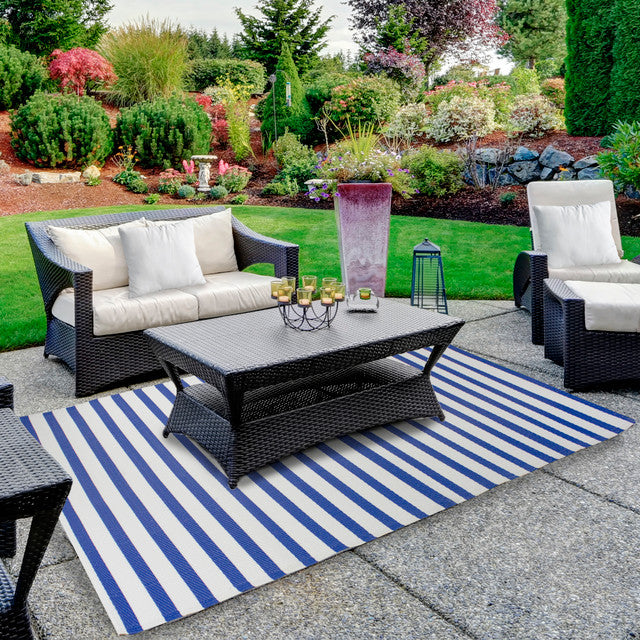 Rectangular Striped Outdoor Area Rug Blue White 4&#39; x 6&#39;